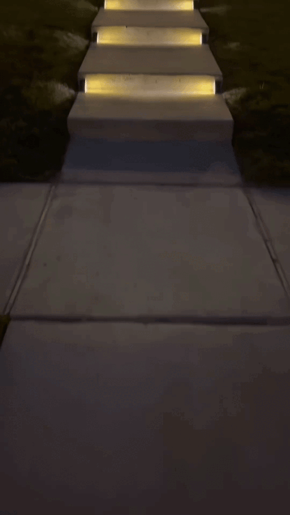 De Frisker™ | AuraTorch Solar Stair Lights